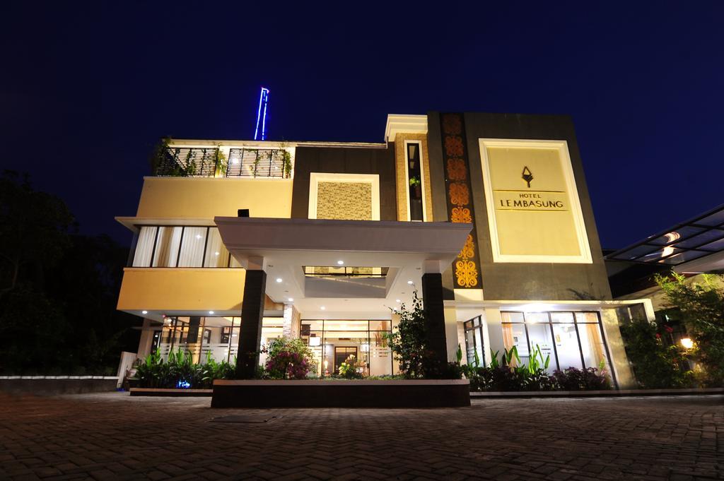 Lembasung Boutique Syariah Hotel Tarakan Buitenkant foto