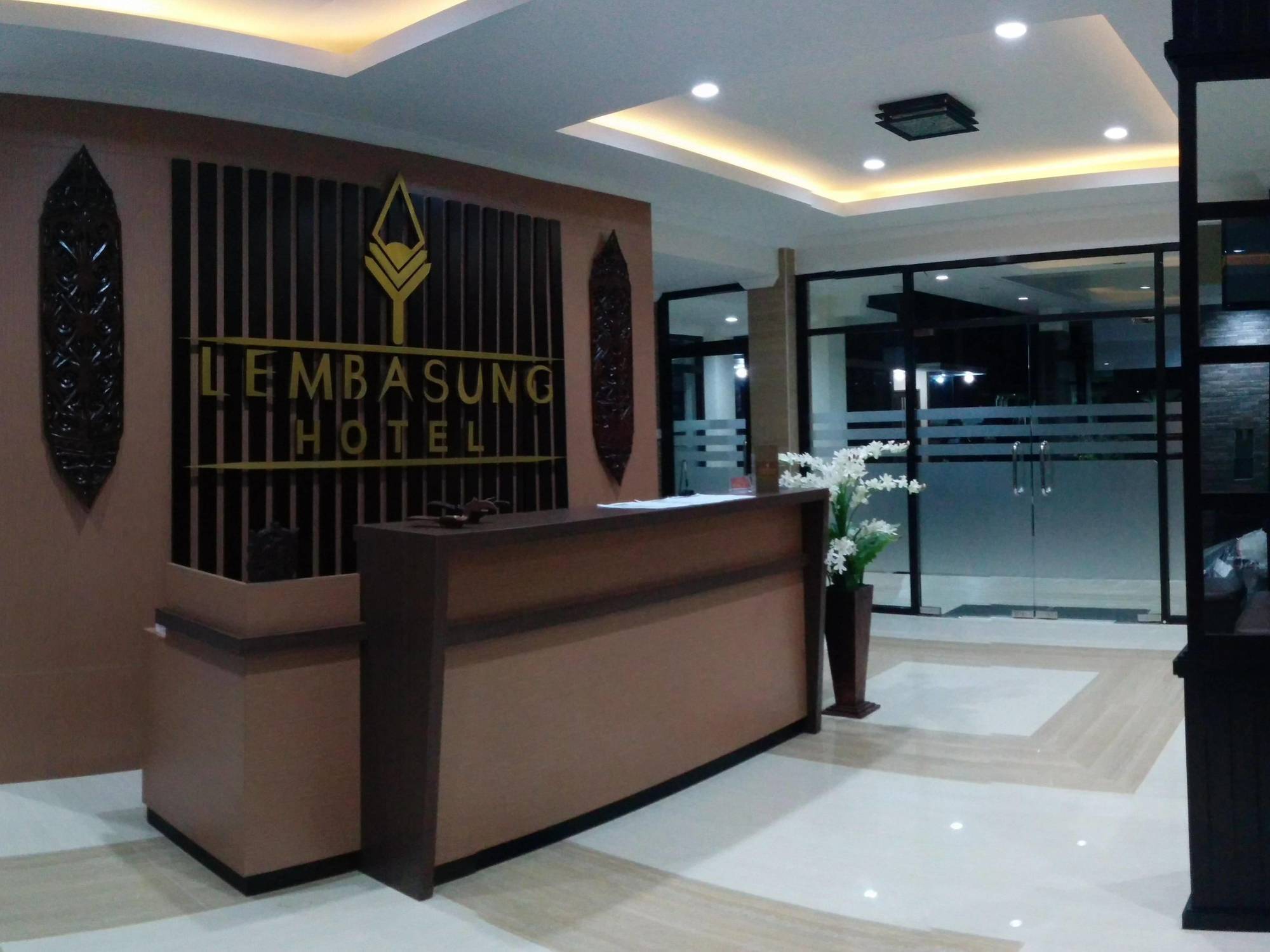 Lembasung Boutique Syariah Hotel Tarakan Buitenkant foto